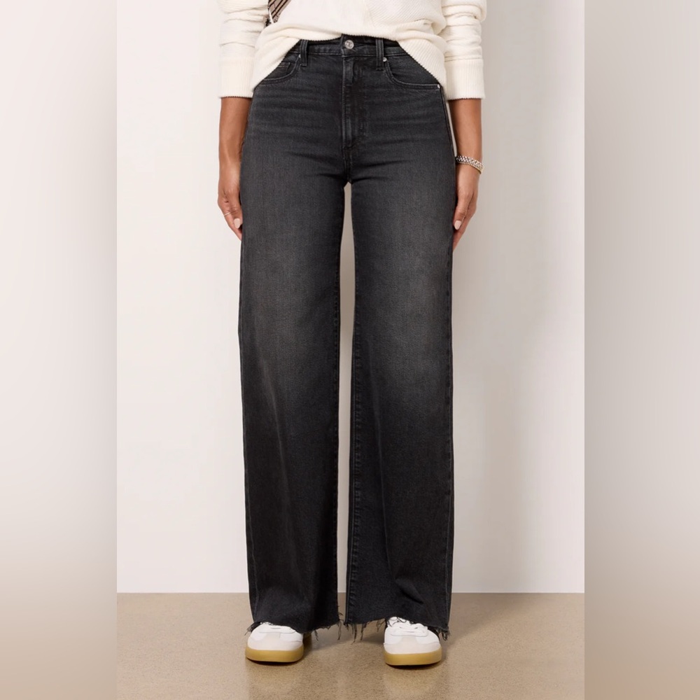 PAIGE Anessa 31” Black Wide Leg jeans size 28